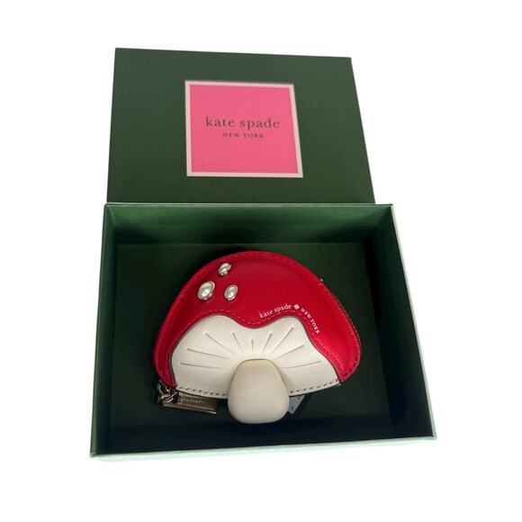 Kate Spade 3d Mushroom Bag Charm Keychain New - Picture 1 of 10
